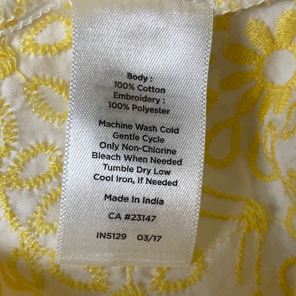 Talbots White Yellow Scoop Scallop Eyelet Embroidered Hem Top size Mp - Picture 8 of 9
